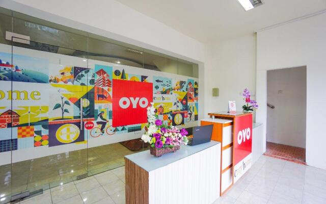 Super OYO 1838 COZY Home