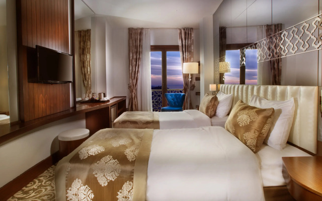Pera Center Hotel