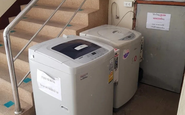 Blue Melon Cafe & Hostel