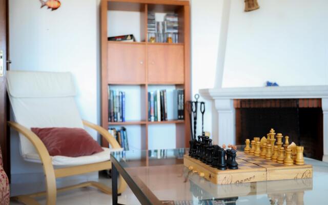 Sotto Mayor Residence