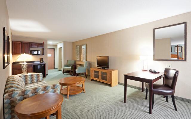 Holiday Inn Express & Suites Meriden by IHG