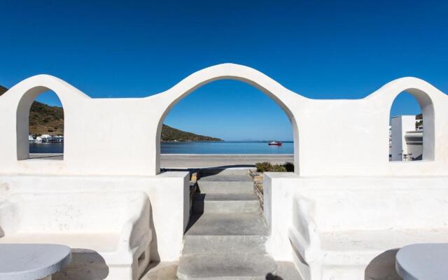 Thomas Villas on the beach Katapola