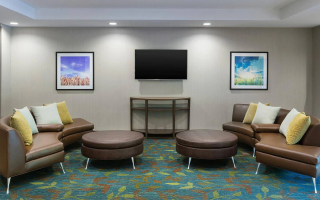 Candlewood Suites Grove City - Outlet Center by IHG