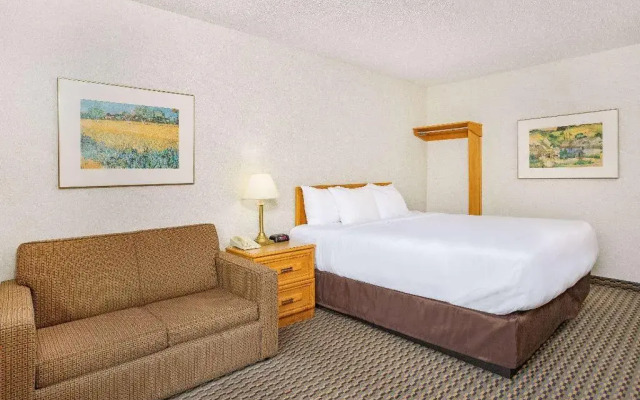 Travelodge By Wyndham Bridgewater
