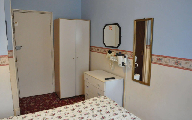 Albro House Hotel