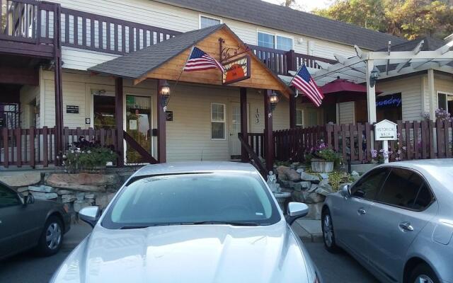 Columbia River Inn