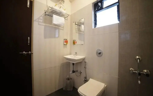 Bhakti Sankul by OYO Rooms