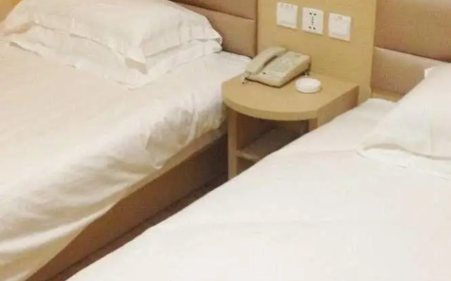 Yinzuo Jiayi Hotel Qingdao Hangzhou Road Bus Station