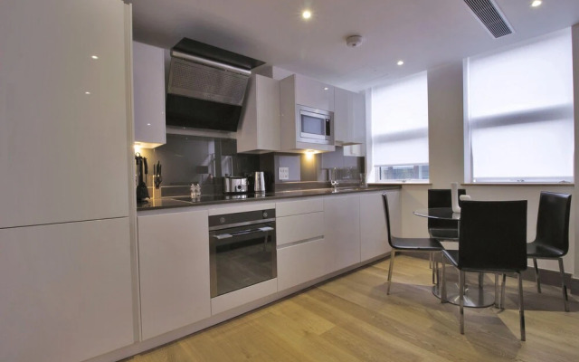 Red Lion Court by Servprop