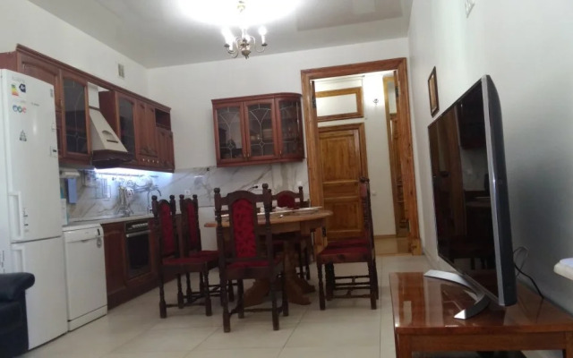 Chetyire Komnatyi Na Nevskom Apartments