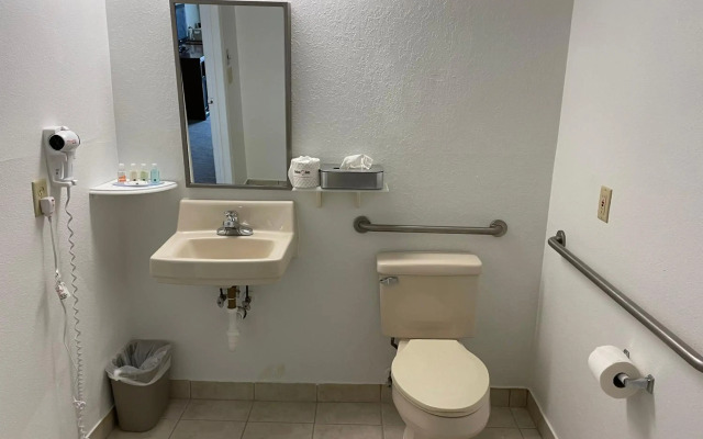 Quality Inn & Suites Georgetown - Seaford