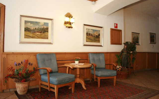 Hotel Dolomiti Madonna