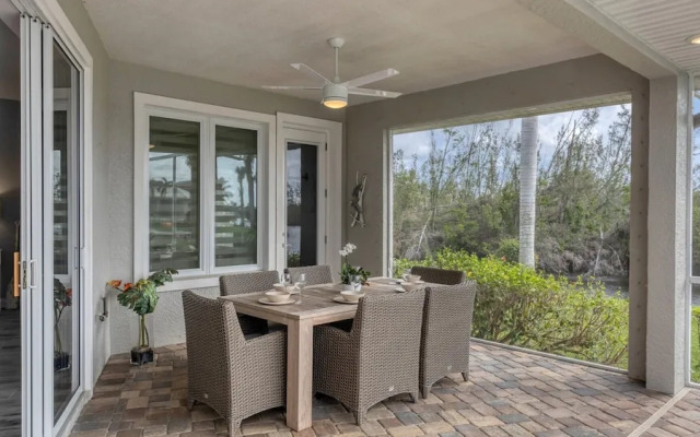 1435 Raven Court