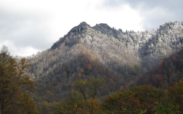 Sidney James Mountain Lodge