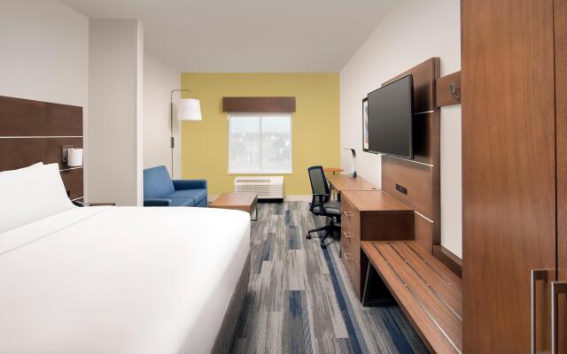 Holiday Inn Express & Suites San Antonio North - Windcrest, an IHG Hotel