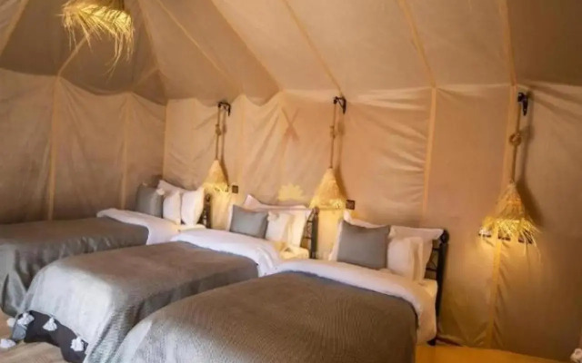 Sahara Luxury Camp