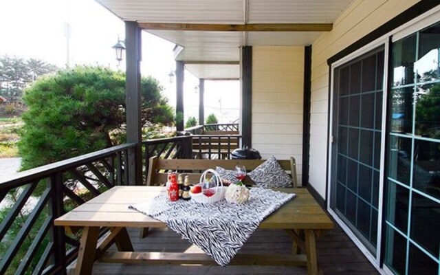Taean Sky Pension