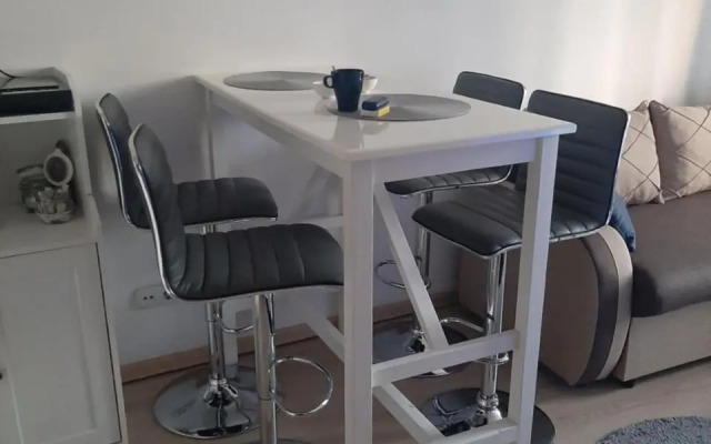 Drop In Apartments