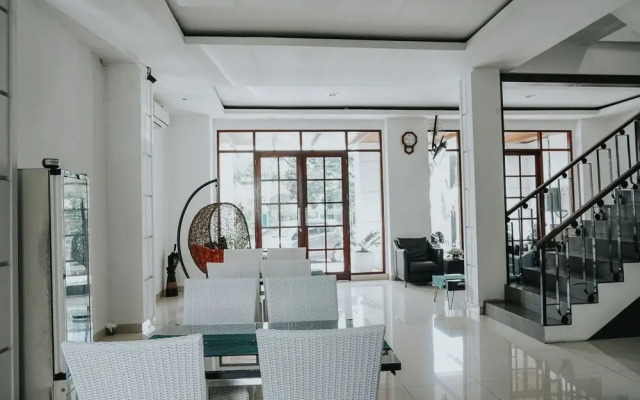 Oyo 690 The 1061 Hom Syariah