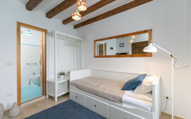 Arty Rooms by Irundo