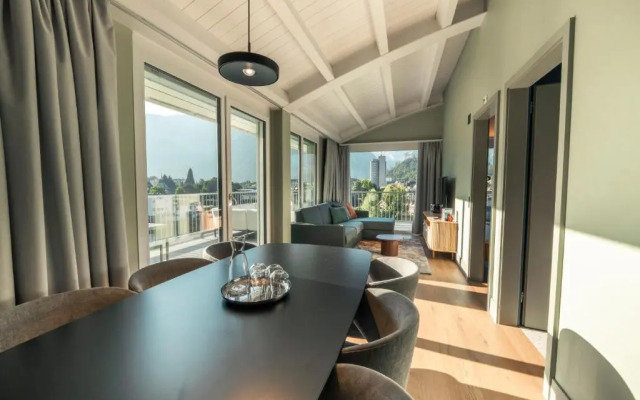 HOP Apartments & Suites