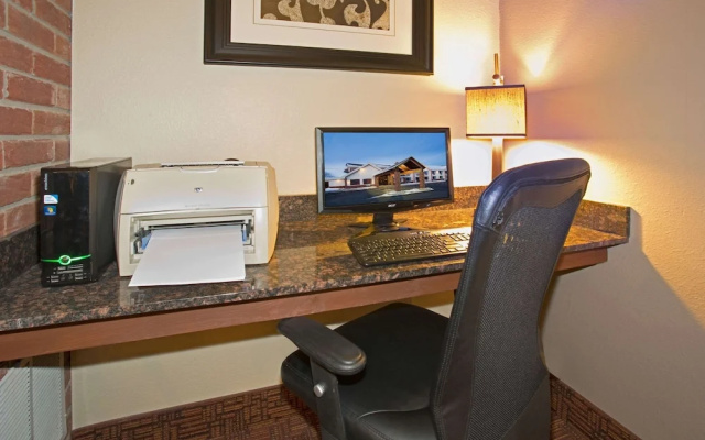Americinn New London