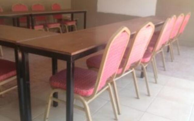 Mo-Nize Villa Guesthouse