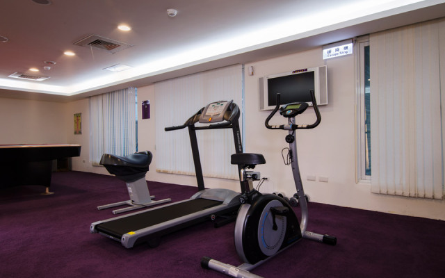 Yanold Fashion Spring House