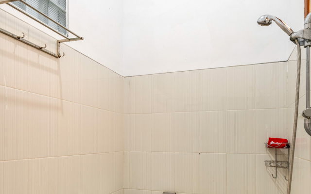 RedDoorz Syariah near Gajayana Stadium Malang