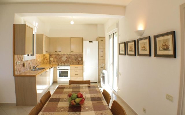 Awesome Home in Perdika With Wifi and 5 Bedrooms