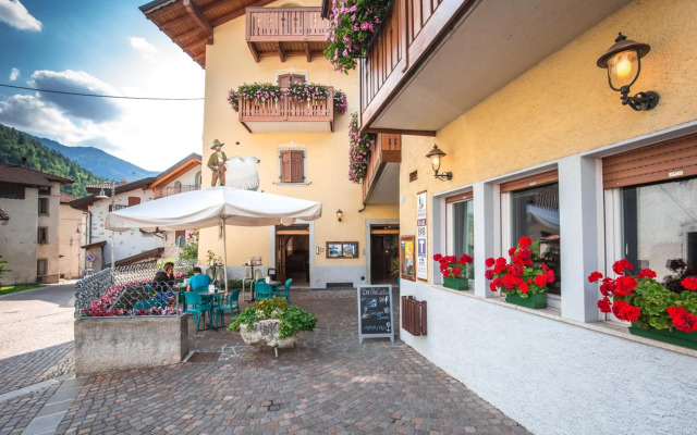 Albergo Alla Costa