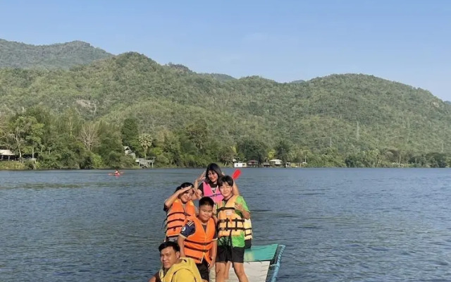 Baan Apa Erawan Resort