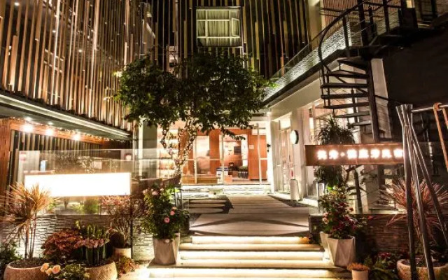 West Lake Yingxiu·Man Ting Fang Homestay