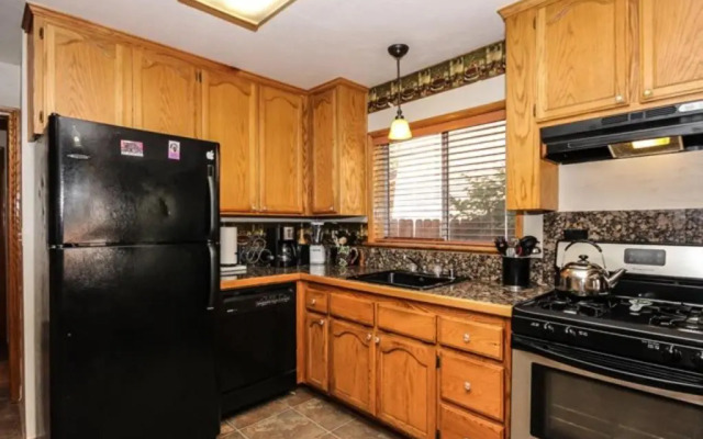 Idle Hours INN #1945