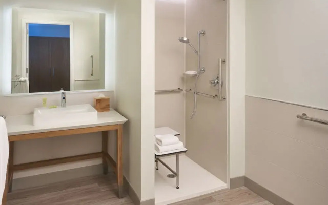 Element Melbourne Oceanfront