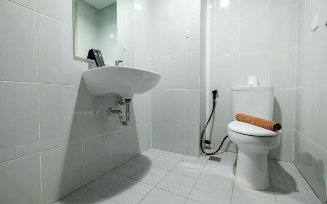 Scenic Studio Room at Casa De Parco Apartment