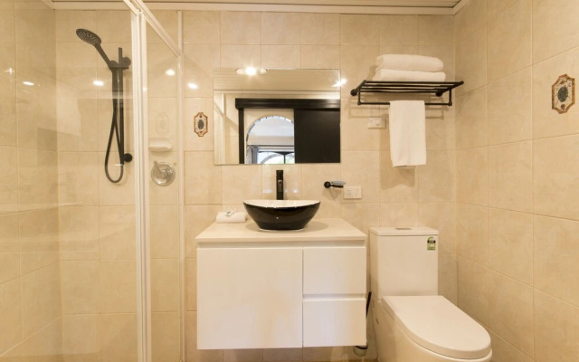 The Manor Basket Range