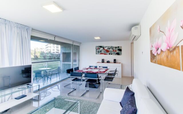Oceana Suites Isabel ∙ Suite 006