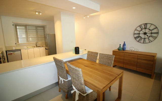 Element Bay 2 Beach Apartments By Barnes