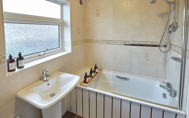 Host Stay Serene House