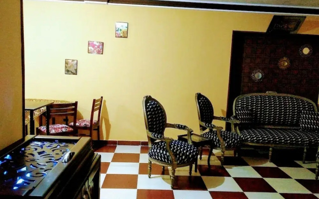Explore Cairo From A Cozy Designed apt