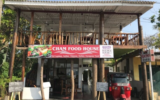Cham Food House