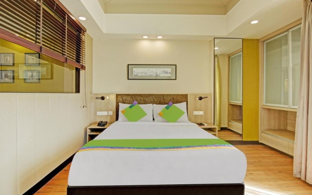 FabHotel Sapphire 83