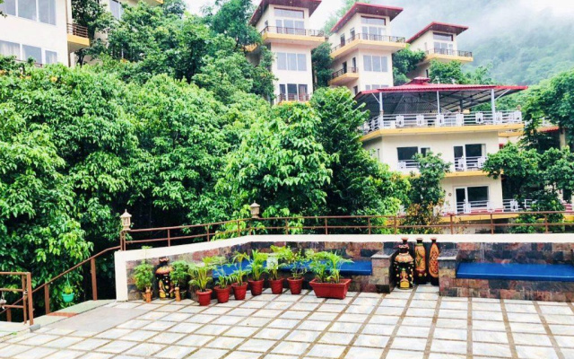 Veda5 Ayurveda And Yoga Retreat