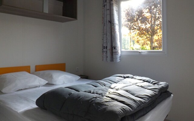 Camping Plein Soleil - Chalets