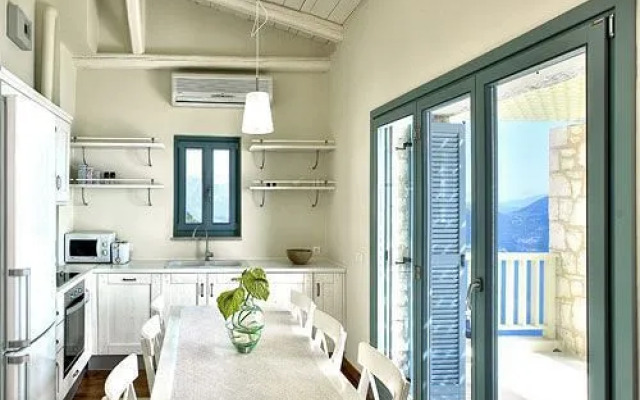 Urania Luxury Villas