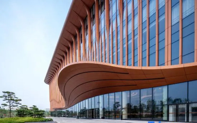 Capital International Exhibition & Convention Center Hotel
