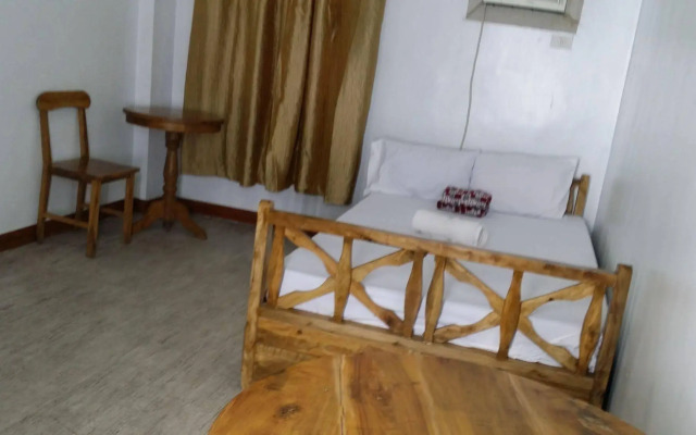 Rooms 498 Hostel