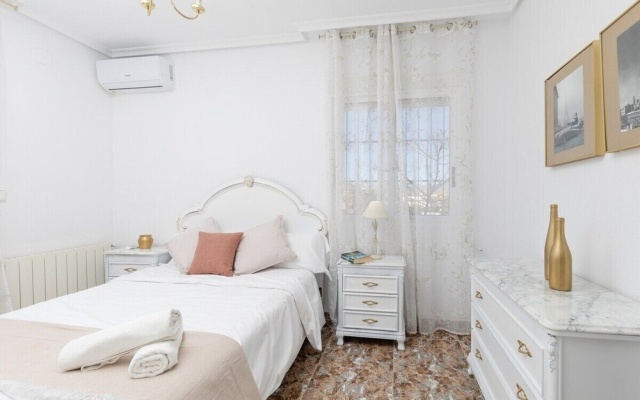 Fidalsa Grand White House