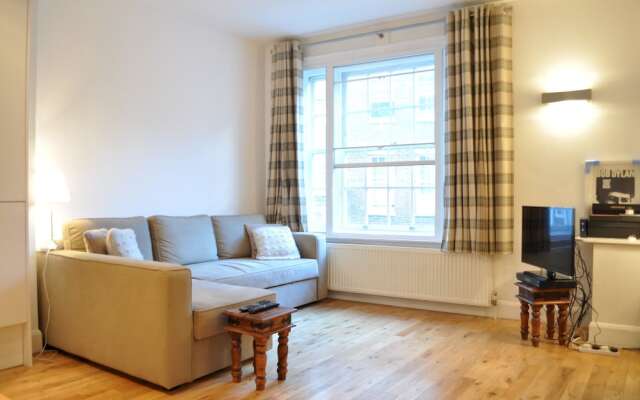 Central 1 Bedroom Flat in Farringdon